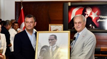 CHP’den ayrılan Gökhan Demir’den Yeni Parti çağrısı; Belediye Başkanı Şükrü Erdem’in katılımı dikkat çekti
