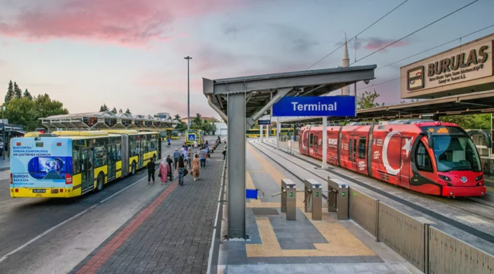 Metro ücretsizse otobüs neden ücretli?