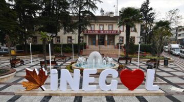 İnegöl Belediye Çarşısında Neler Oluyor!