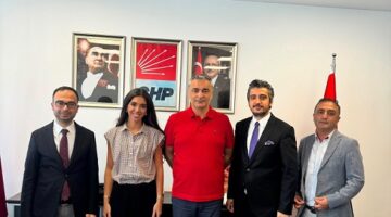 CHP Bursa’dan Dikkat Çeken Temas: Yerel Yönetimlerdeki İstifalar ve Parti Değişiklikleri Masaya Yatırıldı