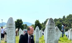 Refik Özen’den Yunan adaları çıkışı: “Türkiye’den giden turistin parasını neden Yunanistan kazanıyor?”