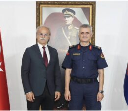 Bursa’da Sadi Aydın’dan Tümgeneral Mustafa Bakçepınar’a hayırlı olsun ziyareti
