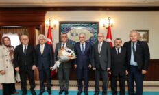 Türkiye Emekliler Derneği Bursa Şubesi’nden Vali Ayyıldız’a ziyaret