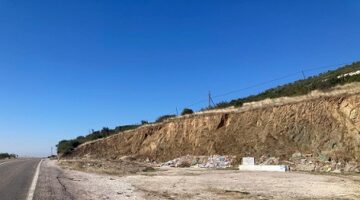 Karacabey-Yeniköy yolunda moloz tepkisi