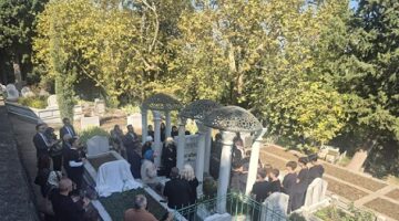 Zeki Müren 30. ölüm yıldönümünde Bursa’da anıldı