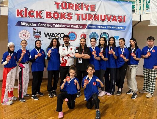 Mustafakemalpaşa’nın gururu Gizem Yıldız: Türkiye’yi Dünya Şampiyonası’nda temsil edecek