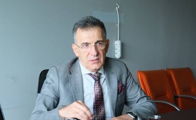 “Üniter devlet yapımız, laik Cumhuriyetimiz, millî egemenliğimiz ve tam bağımsızlığımız pazarlık konusu yapılamaz”