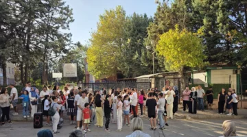Nilüfer’de Dilek Özer Ortaokulu velilerinden okul çağrısı: “Tüm öğrenciler başka okula taşınsın”