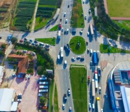 İş İnsanı Yılmaz İmenç’ten Orhangazi Ana Yol İçin Battı-Çıktı Çağrısı