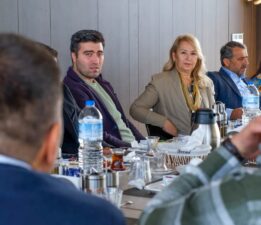 Sibel Özbudak, Gemlik ve Orhangazi’de Avukatlarla Bir Araya Geldi