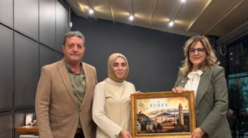 Türk Eğitim-Sen Bursa 1 No’lu Şube’de kadın komisyonunda devir teslim