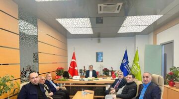 İbrahim Özacar’dan Bursa Kent Konseyi Başkanı Orhan Samast’a hayırlı olsun ziyareti