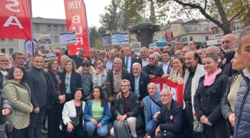 Bursa’da gazetecilerden basın özgürlüğü eylemi: “Artık yeter, nefes alamıyoruz”
