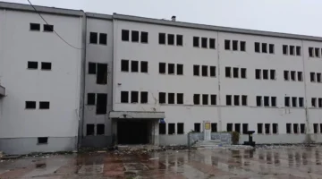 Dinç’ten Gemlik için yeni okul çağrısı: “Bu arazi eğitime kazandırılmalı”
